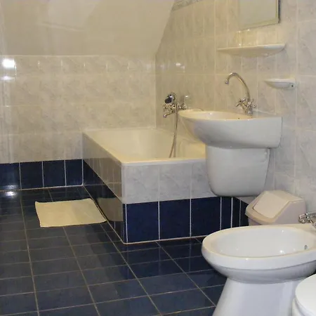 Fama Hotel 3*