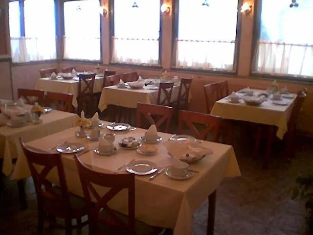 Hotel Fama