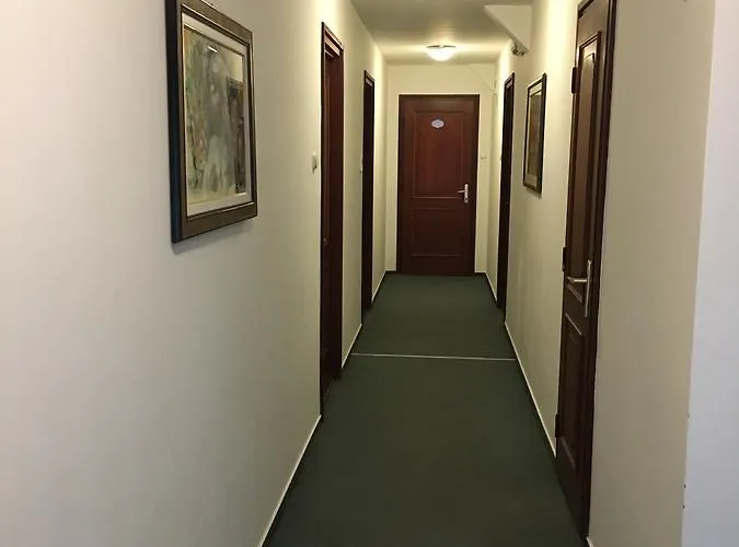 Hotel Fama 3*